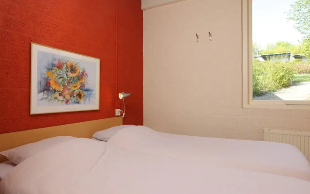 Comfortable Bungalow With Dishwasher Near Valkenburg