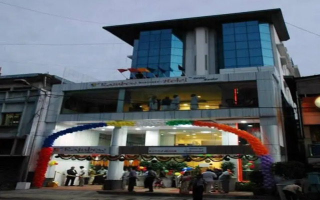 OYO 461 New Rainbow Business Hotel