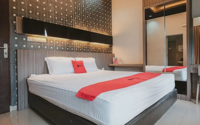 RedDoorz @ Jamin Ginting Medan