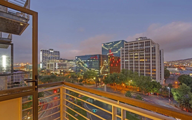 Fountain Suite 906