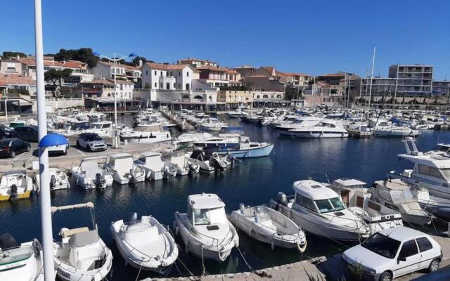 Studio entre verdure et mer