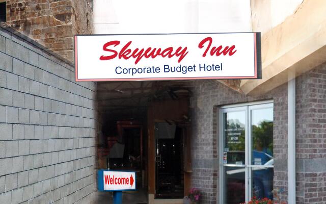 Skyway Inn