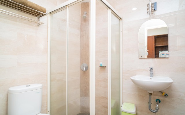 Urbanview Hotel Grand Sumatera Surabaya