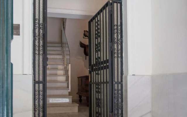 Champion Duplex Terrace and Garage Old Town 6 pax