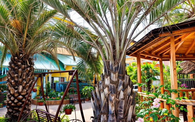 Zelyony Popugay Allama Group Guest House