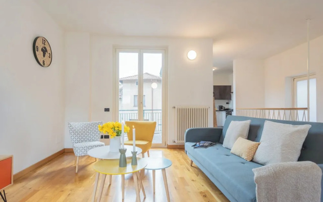 Ponente Balcony & Garden by Rent all Como