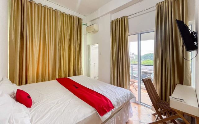 RedDoorz @ Kanaka Hostel Tanjung Pinang – Guest Rooms – Tanjung Pinang