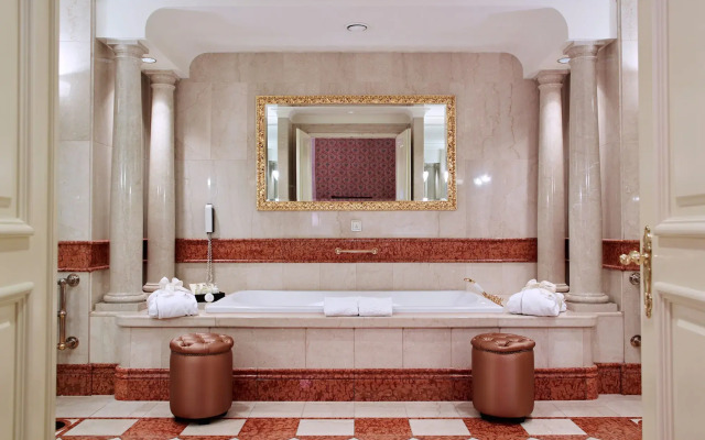 Grand Hotel Wien