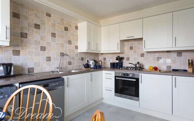 Amaranta, WEYMOUTH