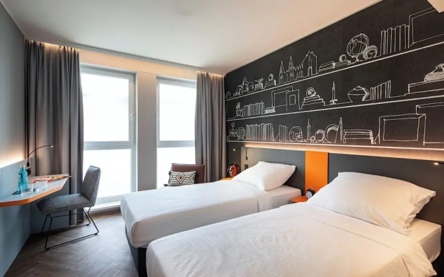 LOGINN Hotel Köln Airport