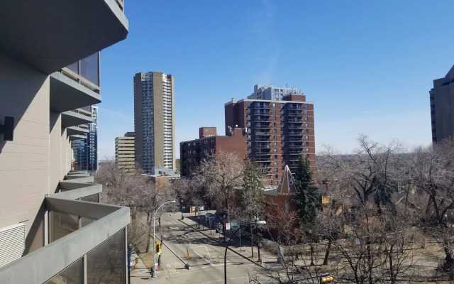 Holiday Inn Express Edmonton Downtown by IHG