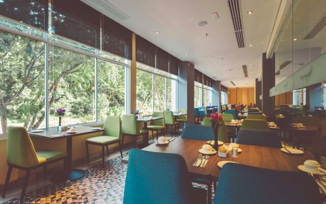 Mercure Kota Kinabalu City Centre