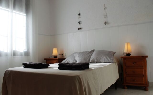 Apartamento Bellamar con terraza y piscina