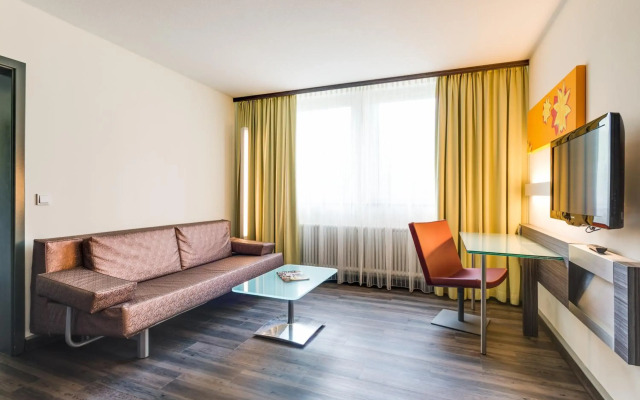 NOVINA HOTEL Wöhrdersee Nürnberg City