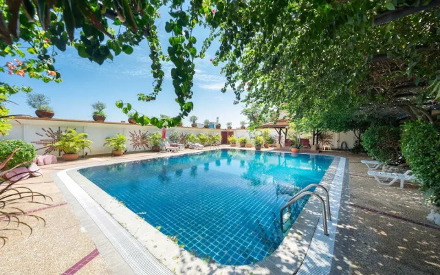 Bougainvillea 3BR Apartment 216 in Kata