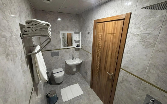 Zumrut Palas Hotel