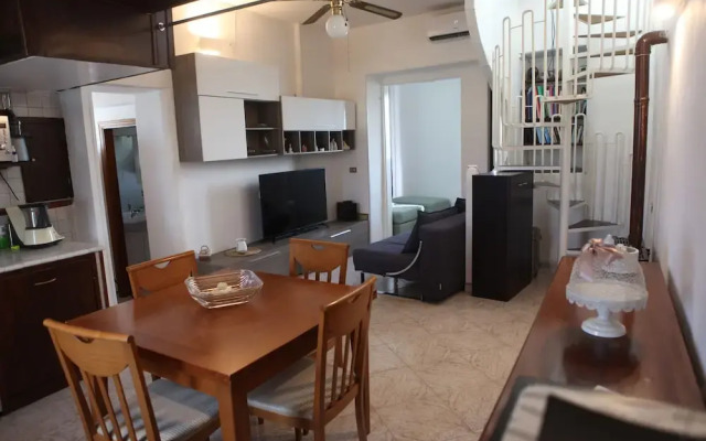 Rilassante E Indipendente- La Rondinella -detacha