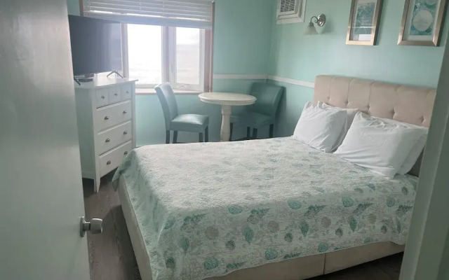 Sandy Shore Motel