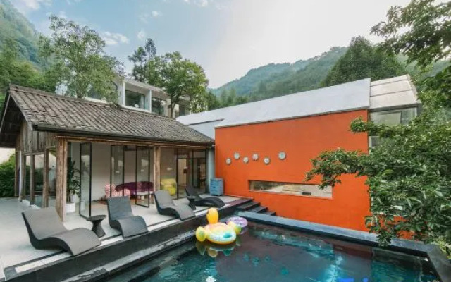 SeeMountain Hostel