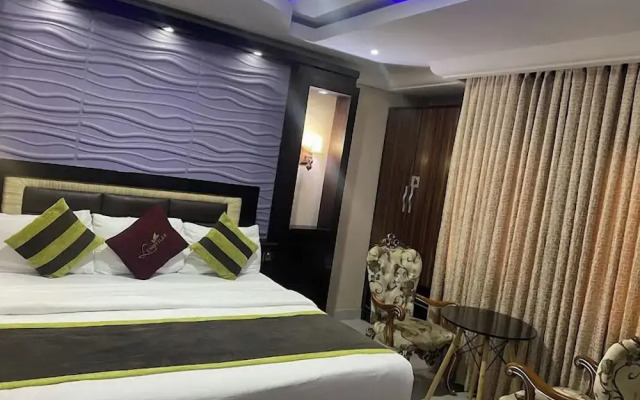 Lushville Hotel and Suites