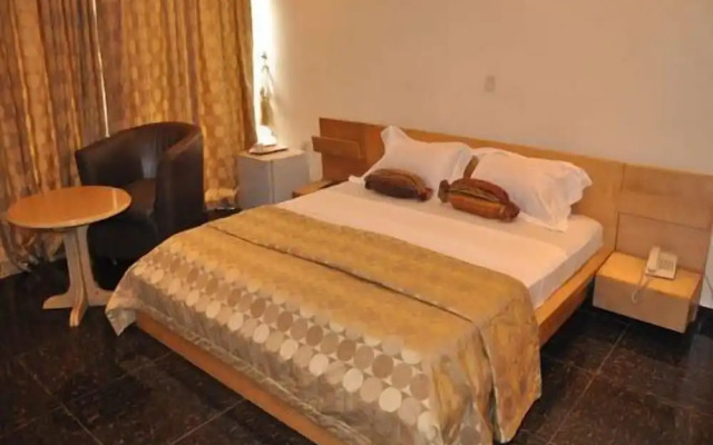 Solitude Hotel Victoria Island