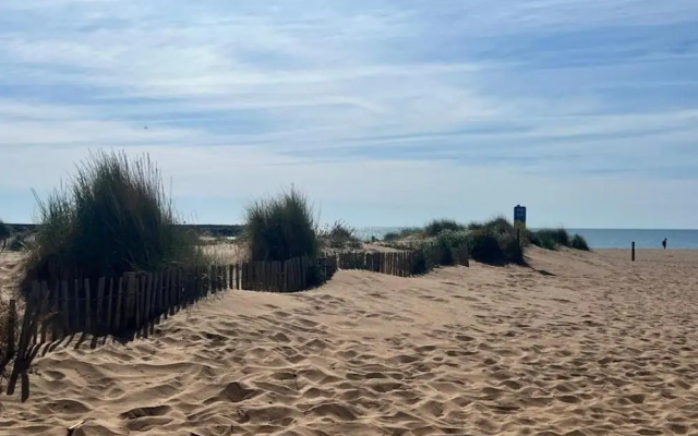 Family Retreat by Serignan Sea