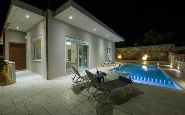 Vrahokipos Home