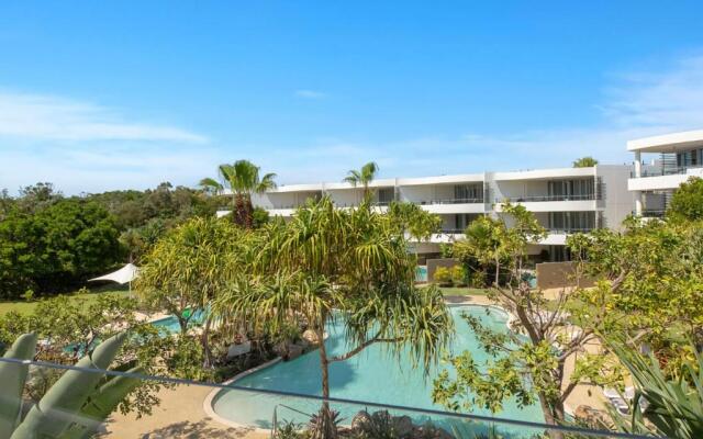 Cotton Beach Apartment 35 - Pool Views