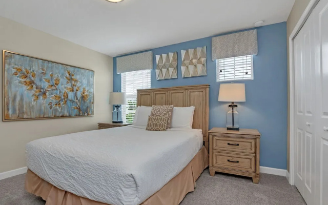 Lakeview Home w/ Private Pool & Free Water Park!