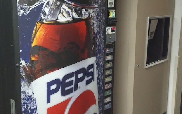 Super 8 Motel - Keokuk