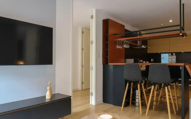 Marvelous 2BR With Balcony Near Kennedy Park