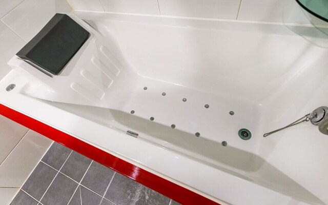 Cheonan Hotel Sarang