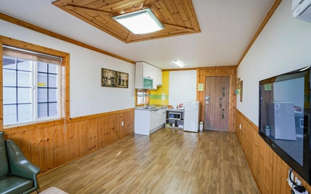 Yeosu Hyangirampunggyeong Pension