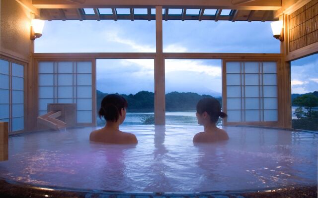Hotel Shion