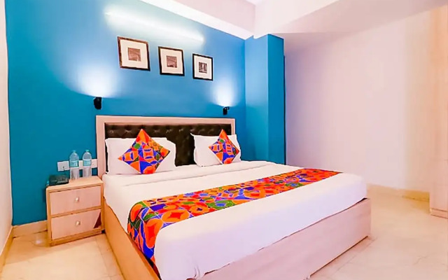 Roomshala 173 Hotel Royal Inn