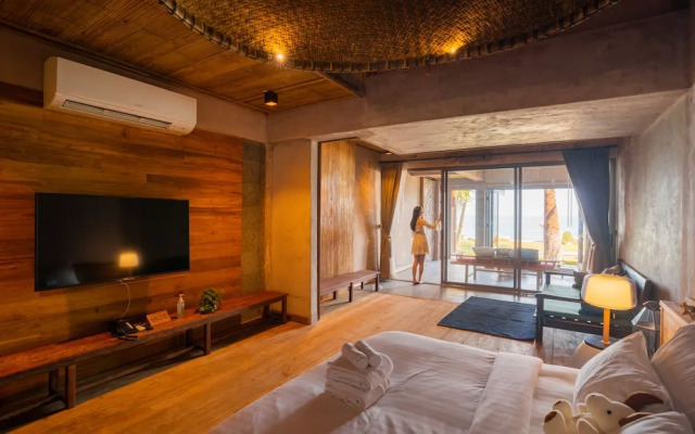 Pranburi Beach Front House