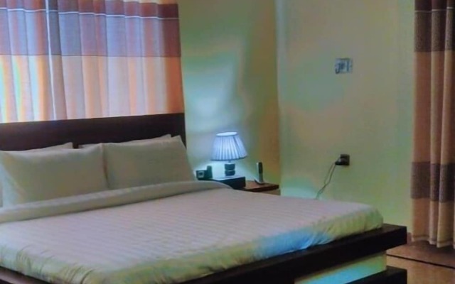 Waypoint Hotel