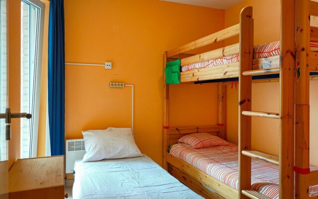 Stunning Apartment in Oostende With Wifi and 2 Bedrooms