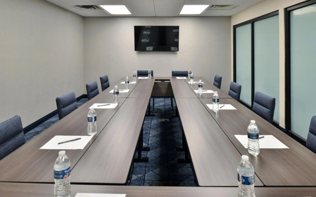 Courtyard by Marriott Detroit Utica