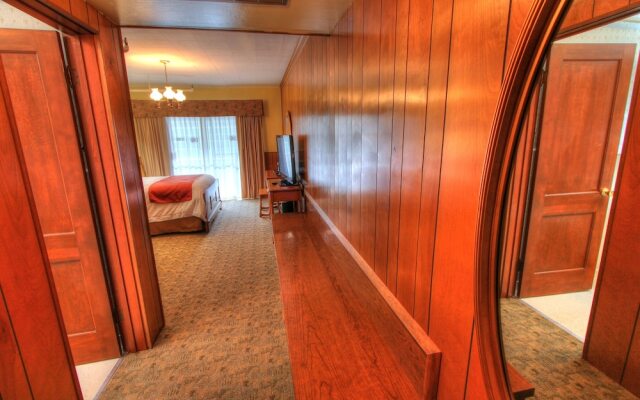 The Historic Gatlinburg Inn