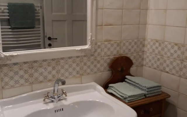 Pletna Lake View Apartment (Ground Floor)