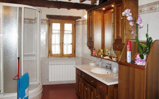Sara Gello in Gello With 3 Bedrooms and 3 Bathrooms