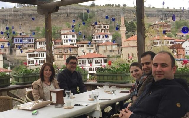 Yeni Konak Hotel