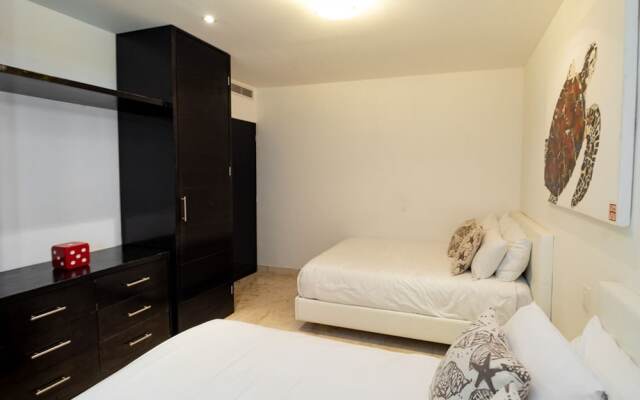 Elements Penthouse 6 3 Bedroom Condo by RedAwning