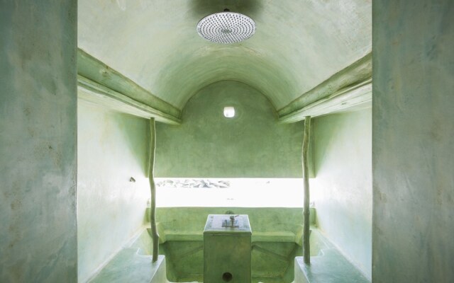 Residence by G Villa Calicant