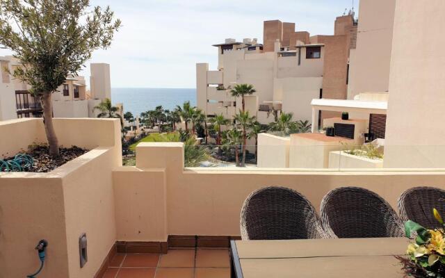 Beach Front Penthouse with Own Pool. BP8B