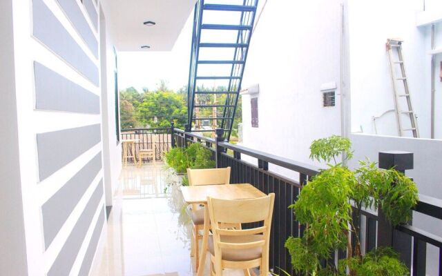 Sunshine Ha My Beach Villa