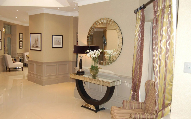 The Connaught Lodge