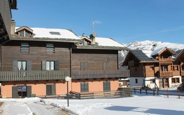 Quite House near Ski Slopes & Hiking Trails