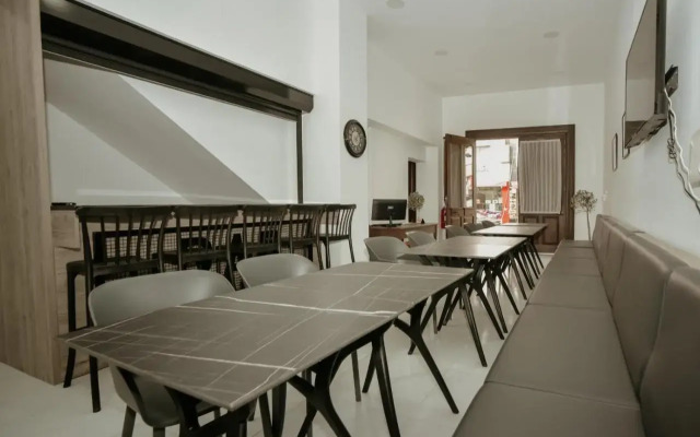 Old Stone Boutique Hotel